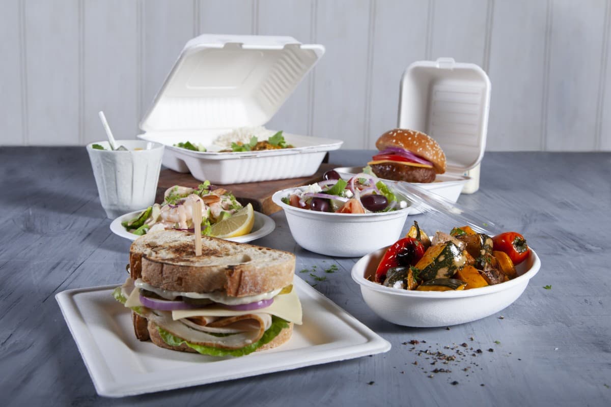 راهنمای جامع راه اندازی آبمیوه فروشی در تهران ( نکات انتخاب مغازه + انتخاب ظروف یکبارمصرف + انتخاب رنگ مناسب برای مغازه و ... )